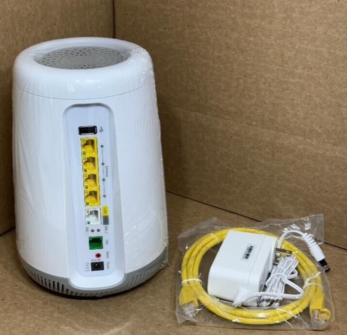 USED - CenturyLink C4000BG DSL Wireless Modem Router Dual Band High Speed GBPS thumbnail 2