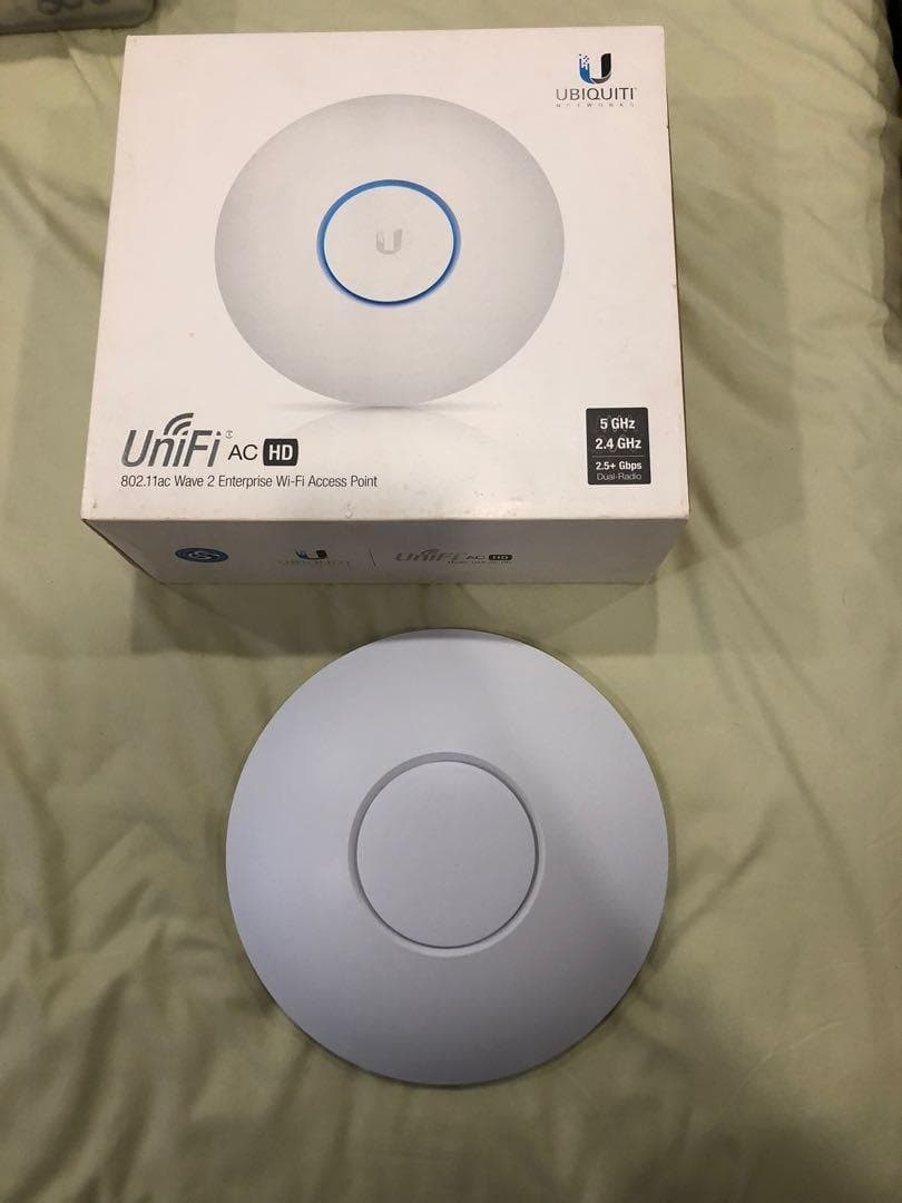 USED - Ubiquiti UniFi UAP-AC-HD 802.11ac Wave 2 Enterprise Wi-Fi Access Point