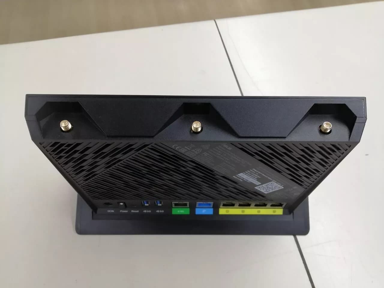 USED - ASUS WIRELESS AX5700 DUAL BAND GIGABIT ROUTER RT-AX86U - NO POWERCORD thumbnail 3