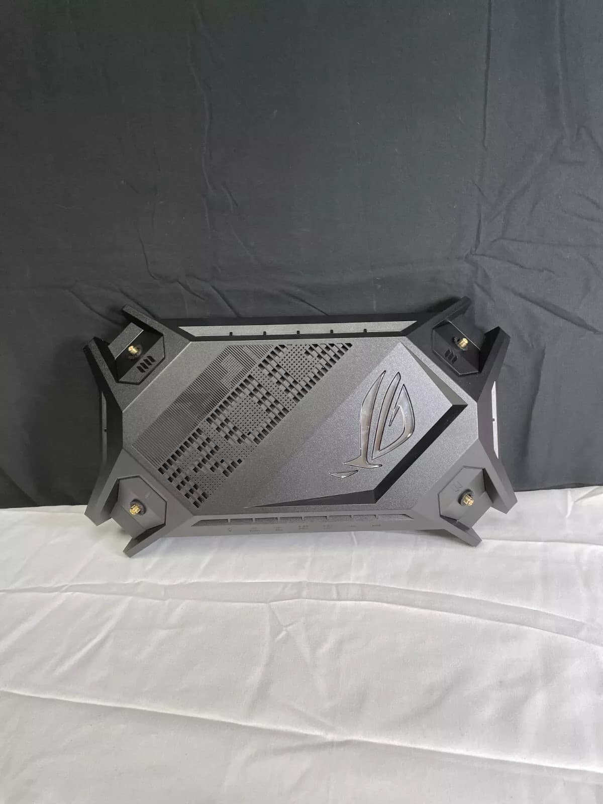 USED - Asus ROG Rapture GT-AX6000 Black Wireless WiFi 6 Dual Band Gaming Router thumbnail 3